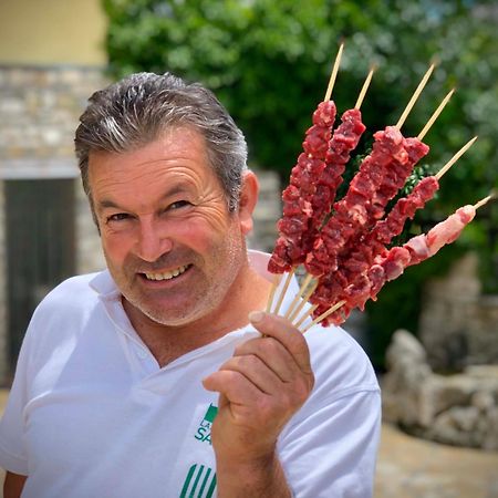 Agriturismo Terra E Sapori Campodipietra Luaran gambar