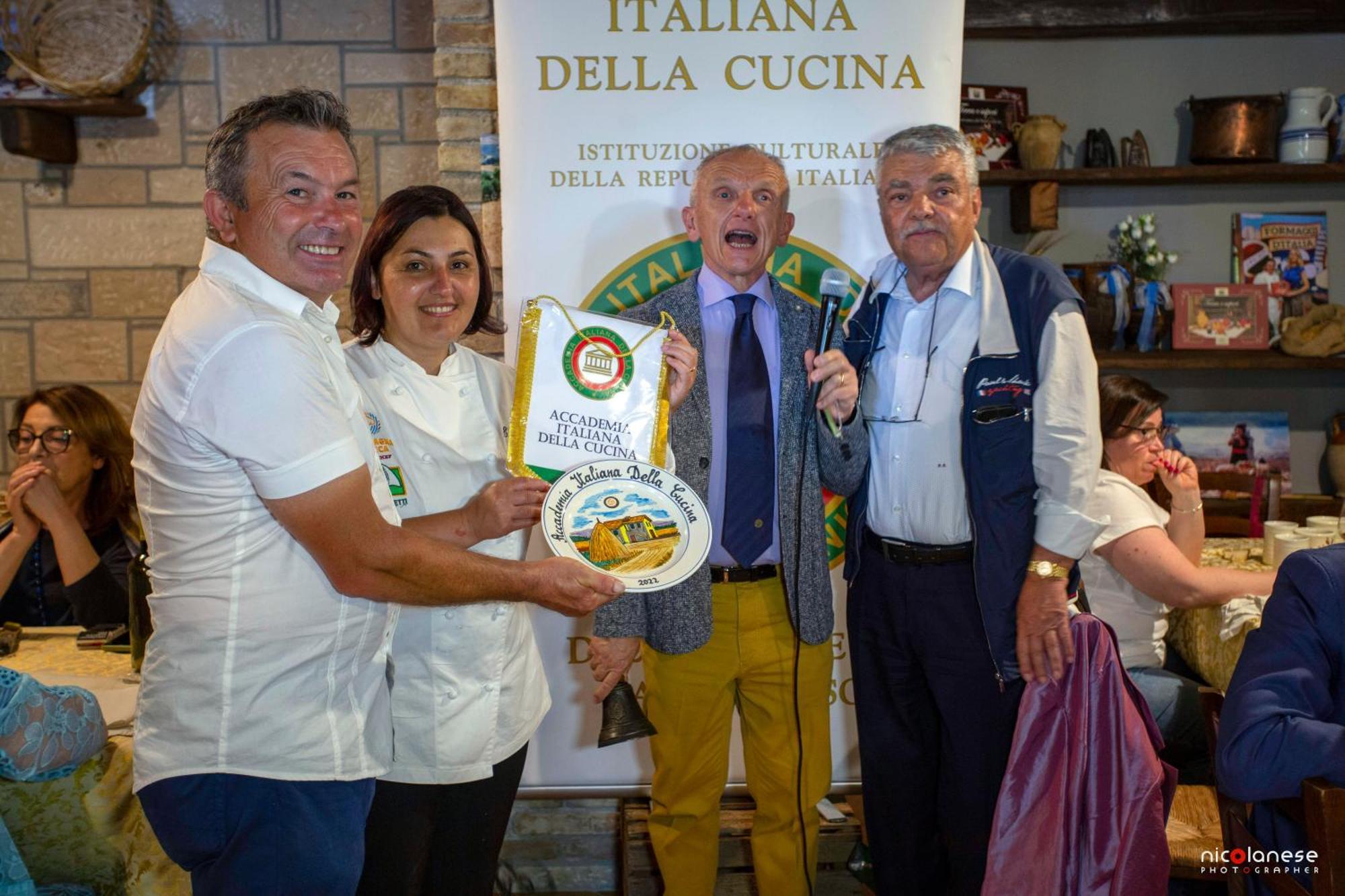 Agriturismo Terra E Sapori Campodipietra Luaran gambar