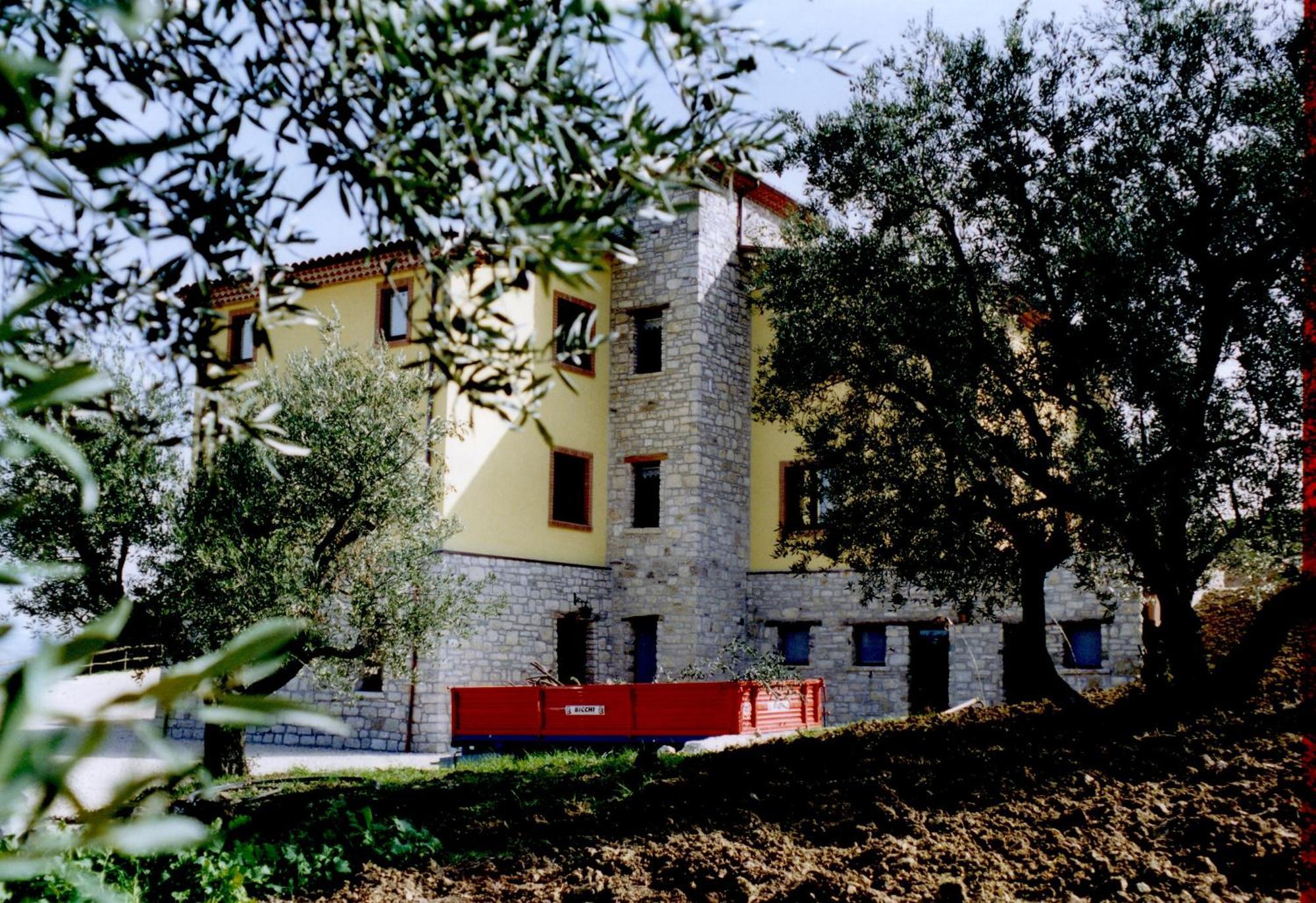 Agriturismo Terra E Sapori Campodipietra Luaran gambar